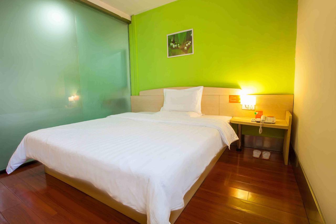 7Days Inn West Liaoyang Road Carrefour Циндао Экстерьер фото