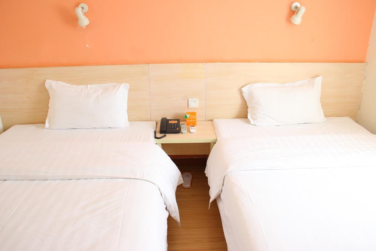 7Days Inn West Liaoyang Road Carrefour Циндао Экстерьер фото